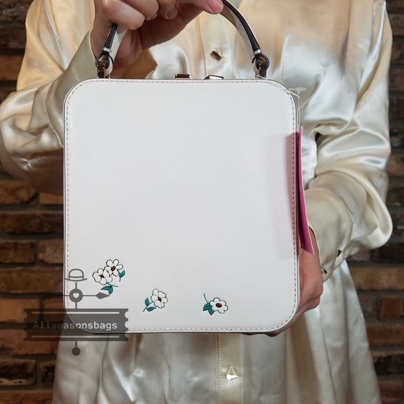 KATE SPADE x Disney Daisy Tigger Winnie the Pooh Tiger Crossbody Bag Purse NWT - Picture 6 of 11